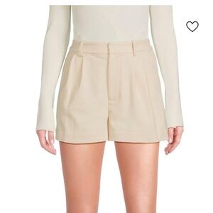 Alice and Olivia Conry solid pleated short